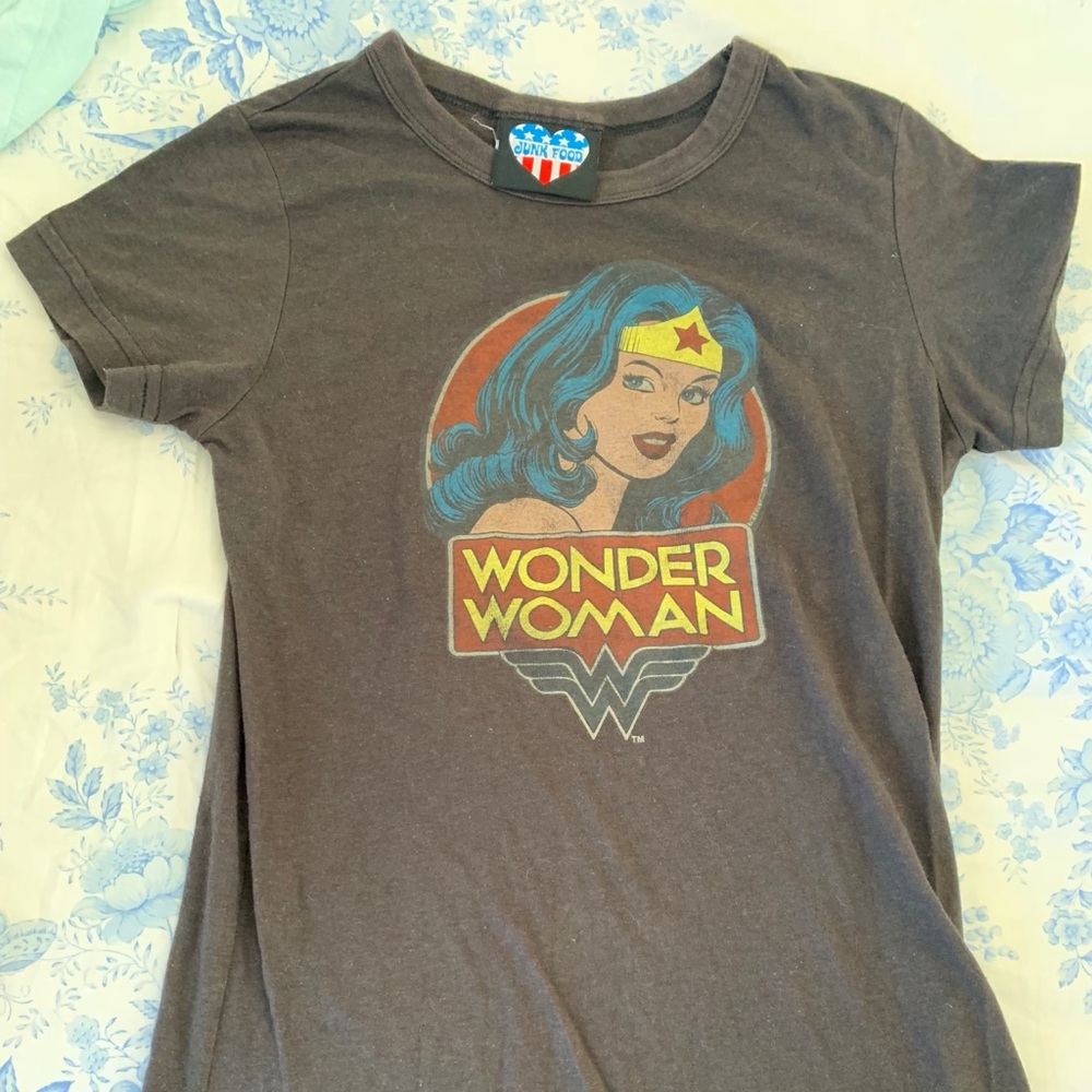 Wonder Woman t shirt
